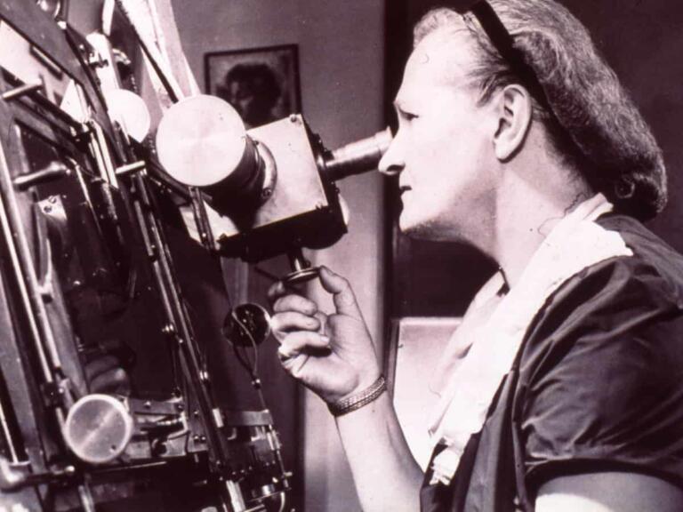 astronomer Cecilia Payne Gaposchkin using a telescope
